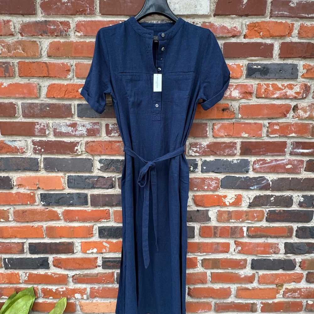NWT Banana Republic Navy Maxi Linen Dress with Tie Waist and side slits